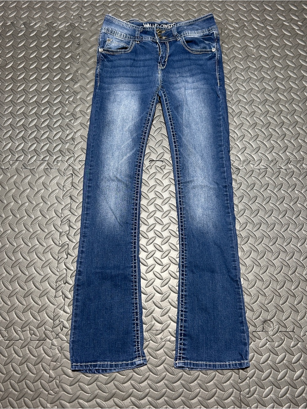 Wallflower Women’s Curvy Fit Dark Blue Flare Jeans